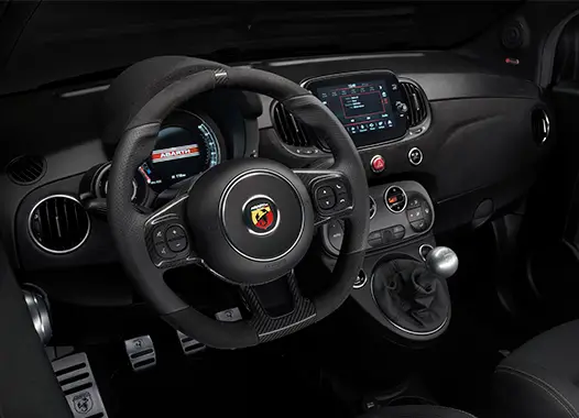 TECHNICAL UPGRADE - ALCANTARA AND CARBON STEERING WHEEL